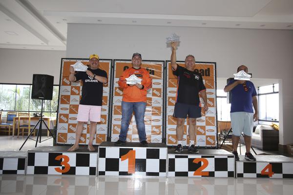 Após vencer no domingo na categoria, Piano é vice-campeão da prova na Over Pro