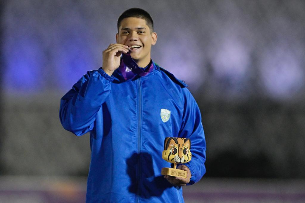 Mateus Torres, bronze no disco