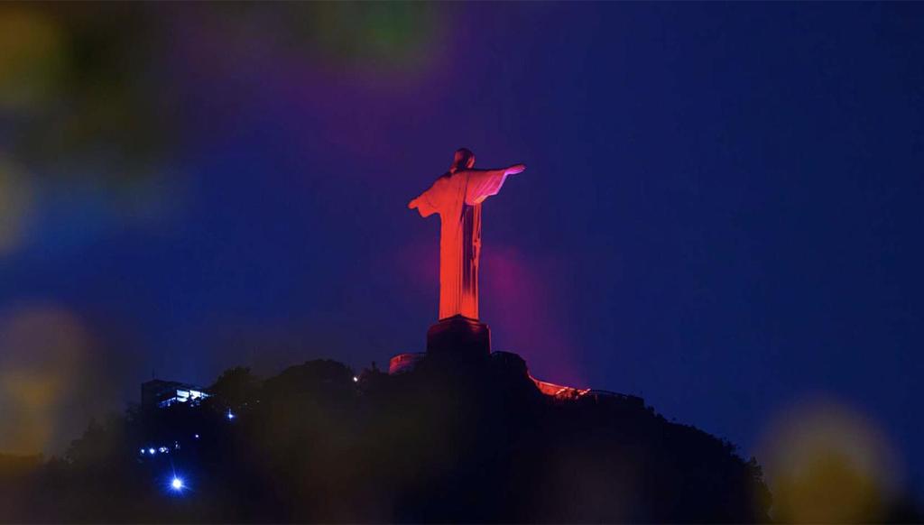 Com as cores do B04