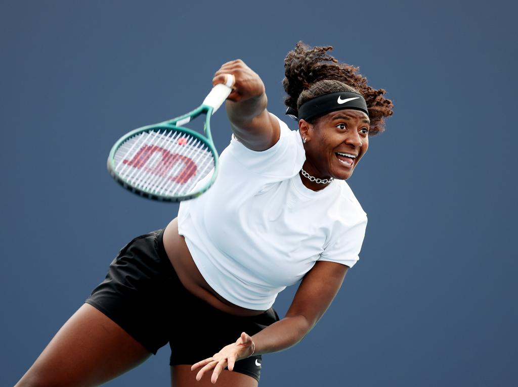 Hailey Baptiste joga o SP Open