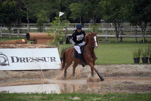 Leonardo Fernandes com El Guapo vai competir no Internacional 2*