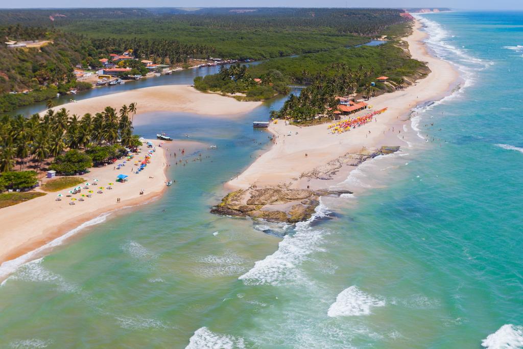 Dunas de Marapé, em Jequiá da Praia, reúnem mangue, areia, rio e mar