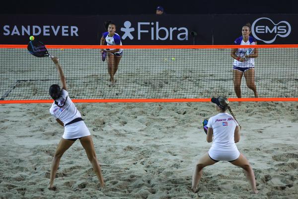 Dupla feminina - Porto Rico x Brasil