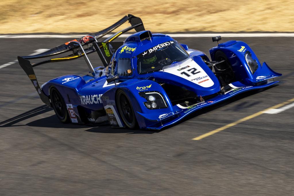 Nova asa traseira conferiu visual ao estilo hypercar ao protótipo Sigma